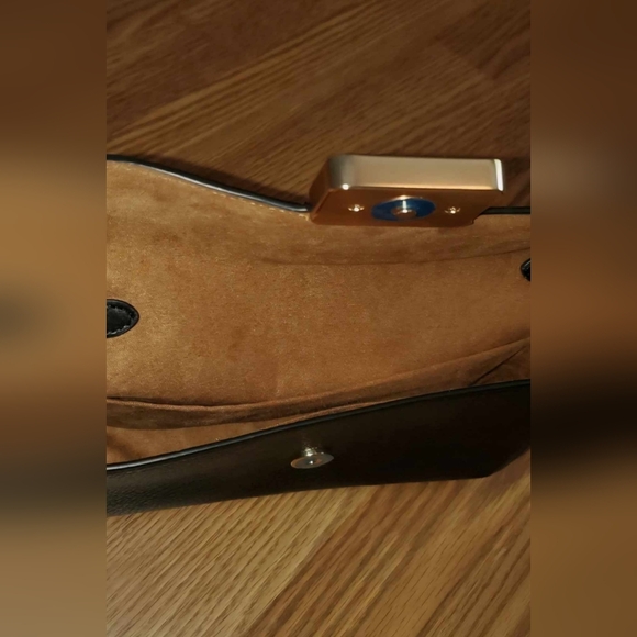 Small Coach Handbag - Picture 4 of 4